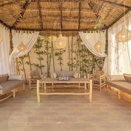 Villa Leila,Piscine , Grand Jardin, Jeux , Cuisiniere Marrakesh Extérieur photo